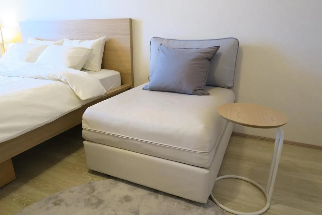 Neko Neko Apartment Osaka 0*,  Japan